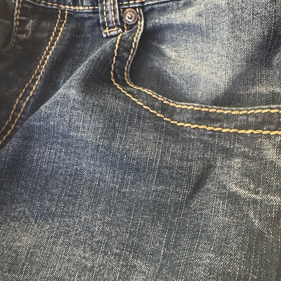 Stylish Women's Relaxed Denim Jeans - Picture 5 of 5